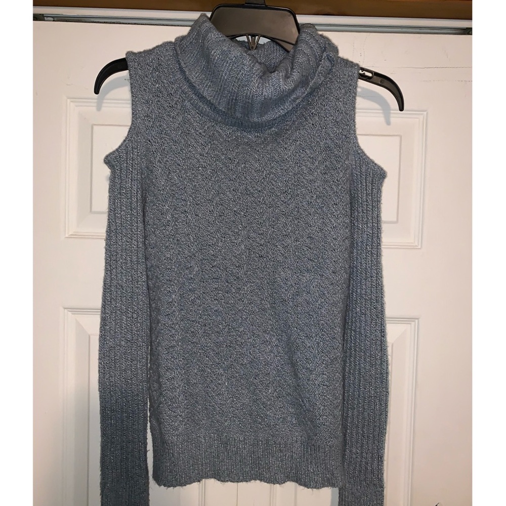 Long sleeve sweater
